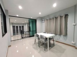 4 Bedroom Townhouse for rent at Phraemaphon Place, Bueng Yi Tho