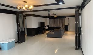 3 Schlafzimmern Wohnung zu verkaufen in Khlong Tan Nuea, Bangkok Baan Prompong