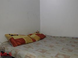 2 Bedroom House for sale in Bare Foot Park (Parque de los Pies Descalzos), Medellin, Medellin