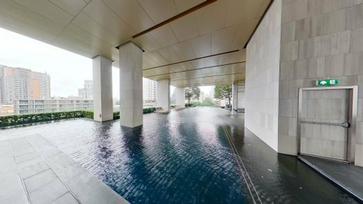 3D视图 of the Communal Pool at The XXXIX By Sansiri