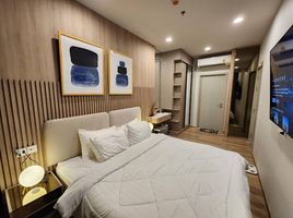 2 Bedroom Apartment for sale at Oka Haus, Khlong Tan