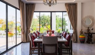 5 Bedrooms Villa for sale in Wichit, Phuket 