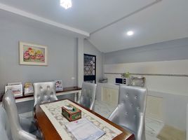 4 Bedroom Villa for sale in Chomphu, Saraphi, Chomphu