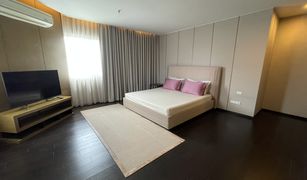 3 Schlafzimmern Wohnung zu verkaufen in Thung Mahamek, Bangkok Baan Suan Plu