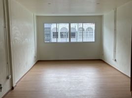 2 спален Таунхаус for rent in Ha Yaek Lat Phrao BTS, Chatuchak, Chomphon