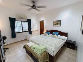 3 Schlafzimmer Villa zu vermieten im Baan Suk Sabai 2, Nong Kae