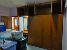 2 Schlafzimmer Wohnung zu verkaufen im Merlin Tower 1, Yan Nawa, Sathon, Bangkok