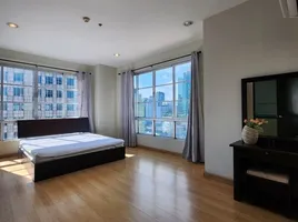 3 Bedroom Condo for rent at Citi Smart Condominium, Khlong Toei