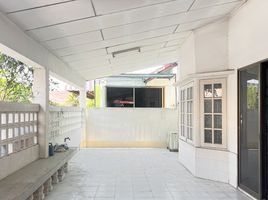 2 Schlafzimmer Haus zu verkaufen im Kittiniwet Village, Hua Mak, Bang Kapi, Bangkok