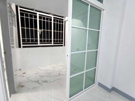 1 Bedroom Apartment for sale at Dhennakorn Residence, Lak Song, Bang Khae