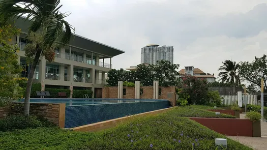 Photo 1 of the Communal Pool at Lumpini Place Narathiwas-Chaopraya