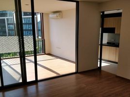 1 Schlafzimmer Wohnung zu verkaufen im Hasu Haus, Phra Khanong Nuea