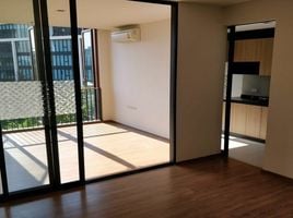 1 Bedroom Condo for sale at Hasu Haus, Phra Khanong Nuea