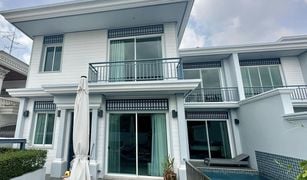 4 Bedrooms House for sale in Sam Sen Nok, Bangkok Kesinee Ville Ratchada-Meng jai