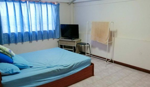 Nong Bua, Udon Thani တွင် 5 အိပ်ခန်းများ အိမ် ရောင်းရန်အတွက်