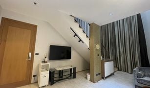 曼谷 Khlong Tan The Emporio Place 1 卧室 公寓 售 