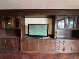 คอนโด 3 ห้องนอน ให้เช่า ในโครงการ โอเรียลเต็ล ทาวเวอร์, คลองตันเหนือ, วัฒนา