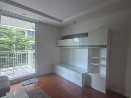 2 Schlafzimmer Appartement zu vermieten im Siri On 8, Khlong Toei