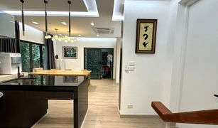 3 Bedrooms House for sale in Hua Mak, Bangkok Setthasiri Srinakarin - Rama 9