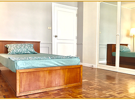 4 Schlafzimmer Appartement zu vermieten im Aramvej Apartment, Khlong Tan Nuea