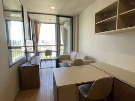 1 Bedroom Apartment for rent at The Issara Sathorn, Thung Mahamek, Sathon