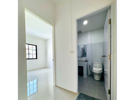 2 Bedroom House for sale in Lat Sawai, Lam Luk Ka, Lat Sawai