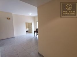 2 Schlafzimmer Appartement zu verkaufen im Golf Apartments, Al Hamra Village