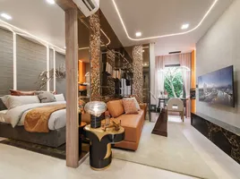 1 Schlafzimmer Wohnung zu verkaufen im Life Charoennakhon - Sathorn, Bang Lamphu Lang