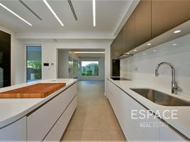 3 Bedroom Villa for sale at Meadows 1, Emirates Hills Villas, Emirates Hills