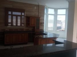 5 Schlafzimmer Villa zu vermieten im Rayhana Compound, Al Wahat Road