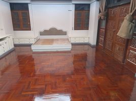 4 Schlafzimmer Haus zu vermieten in Khlong San, Bangkok, Somdet Chaophraya, Khlong San, Bangkok