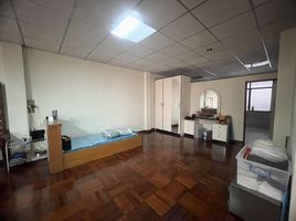 3 Schlafzimmer Reihenhaus zu verkaufen in Sathon, Bangkok, Yan Nawa, Sathon, Bangkok, Thailand