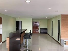 3 Schlafzimmer Wohnung zu vermieten im D.S. Tower 1 Sukhumvit 33, Khlong Tan Nuea, Watthana