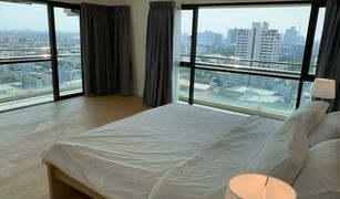 2 Bedrooms Condo for sale in Thung Mahamek, Bangkok The Natural Place Suite Condominium