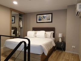 1 Schlafzimmer Wohnung zu verkaufen im Blossom Condo @ Sathorn-Charoenrat, Yan Nawa, Sathon