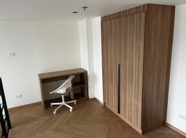 Studio Condo for rent at Na Reva Charoennakhon, Samre, Thon Buri