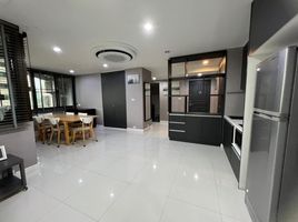 2 спален Квартира в аренду в Lake Avenue Sukhumvit 16, Khlong Toei