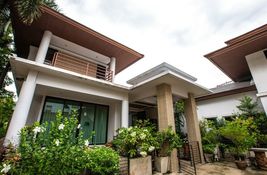 7 bedroom Villa for sale in Bangkok, Thailand