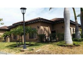 4 Bedroom House for sale at Santa Ana, Santa Ana