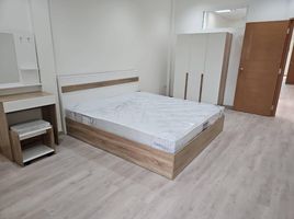 4 Schlafzimmer Reihenhaus zu vermieten in DONKI Mall Thonglor, Khlong Tan Nuea, Phra Khanong Nuea