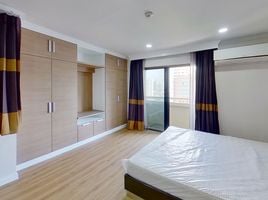 2 Schlafzimmer Appartement zu vermieten im Baan Suanpetch, Khlong Tan Nuea