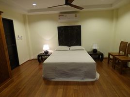 4 Schlafzimmer Haus zu vermieten im Baan Nam Yen Villas, Patong