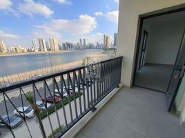 2 बेडरूम अपार्टमेंट for sale at Cyan Beach Residence, Palm Towers, अल मजाज़