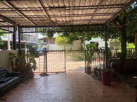 3 Bedroom Townhouse for sale at City Sense Rattanathibet-Leangmuangnon, Talat Khwan, Mueang Nonthaburi