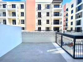 2 बेडरूम अपार्टमेंट for sale at La Rive, La Mer, Jumeirah