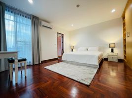 2 Schlafzimmer Appartement zu vermieten im P.R. Home 3, Khlong Tan Nuea