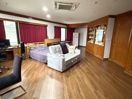 3 Bedroom Retail space for rent at Moon Tower, Khlong Tan Nuea, Watthana, Bangkok, Thailand