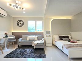 Studio Wohnung zu verkaufen im Regent Home 13 Sukhumvit 93, Bang Chak