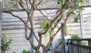 曼谷 Anusawari Baan Klang Muang Urbanion Kaset-Navamin 2 3 卧室 联排别墅 售 
