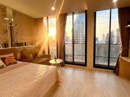 1 Bedroom Condo for sale at Noble Ploenchit, Lumphini, Pathum Wan